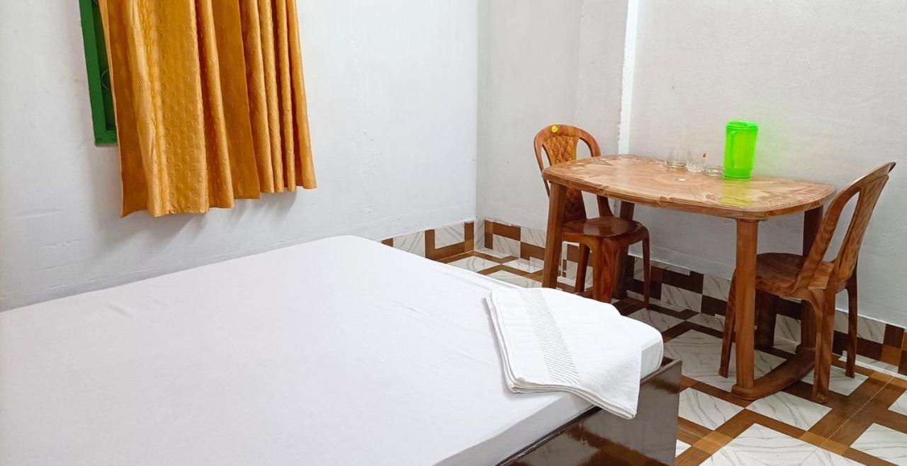 Bagdogra Home Stay - Near Airport Dış mekan fotoğraf